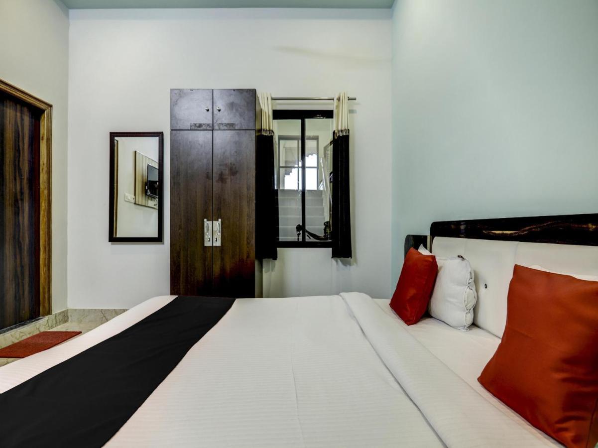 Capital O 72337 Hotel Konkan Tadka Mumbai Exterior photo